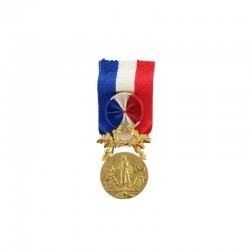 Médaille pour acte de courage et de dévouement Or