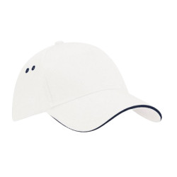 Casquette blanche et marine